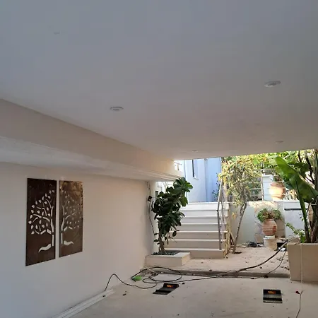 Villa Luxury Villa- Sleeps 6 - Views Pool Hot Tub *