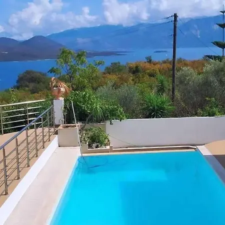 Luxury Villa- Sleeps 6 - Views Pool Hot Tub Villa *