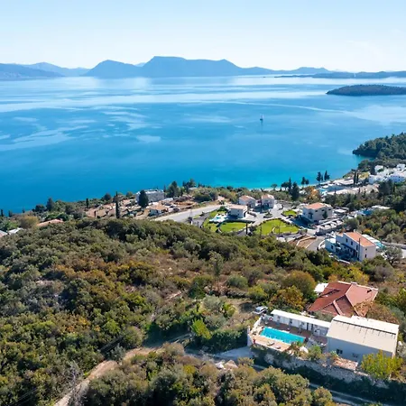 Luxury Villa- Sleeps 6 - Views Pool Hot Tub Villa Nikiana