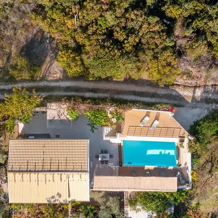 Villa Luxury Villa- Sleeps 6 - Views Pool Hot Tub Nikiana