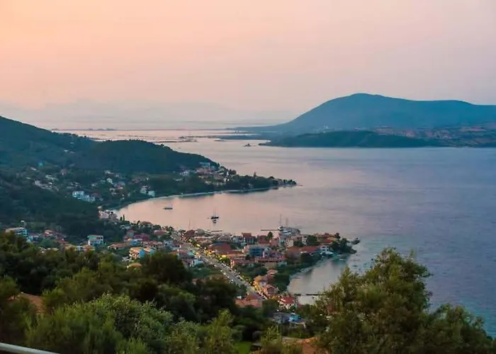 Luxury In With Stunning Views * Nikiana